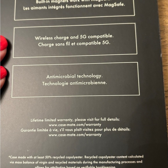 ☀️Kate Spade New York Scattered Flowers Case for iPhone 15 Pro NEW - Picture 2 of 3